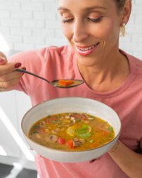 Tom Kha Gai - kokosová polievka s kuracím mäsom 2 porcie (600 g)