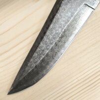 Lovecký nôž z damaškovej ocele