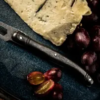 Nôž na syr Premium Line - čierny Stonewash