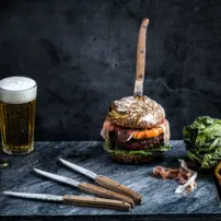 Steakové nože Innovation Line s hladkou čepeľou - sada 6 kusov - dubové drevo
