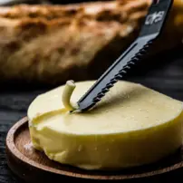 Nože na syr a maslo Style de Vie - sada 6 kusov - čierne