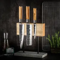 Magnetický stojan na nože Style de Vie - dubové drevo na podstavci z prírodného kameňa