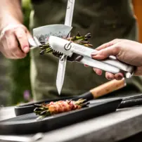 Kované kliešte na Churrasco
