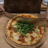 Holandský nôž na syr s profesionálnou drevenou rukoväťou M 250 mm